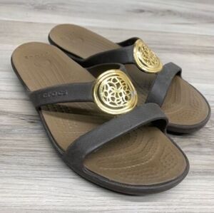 Crocs Sanrah Medallion Ring Sandals Black/Gold Women's Size 9